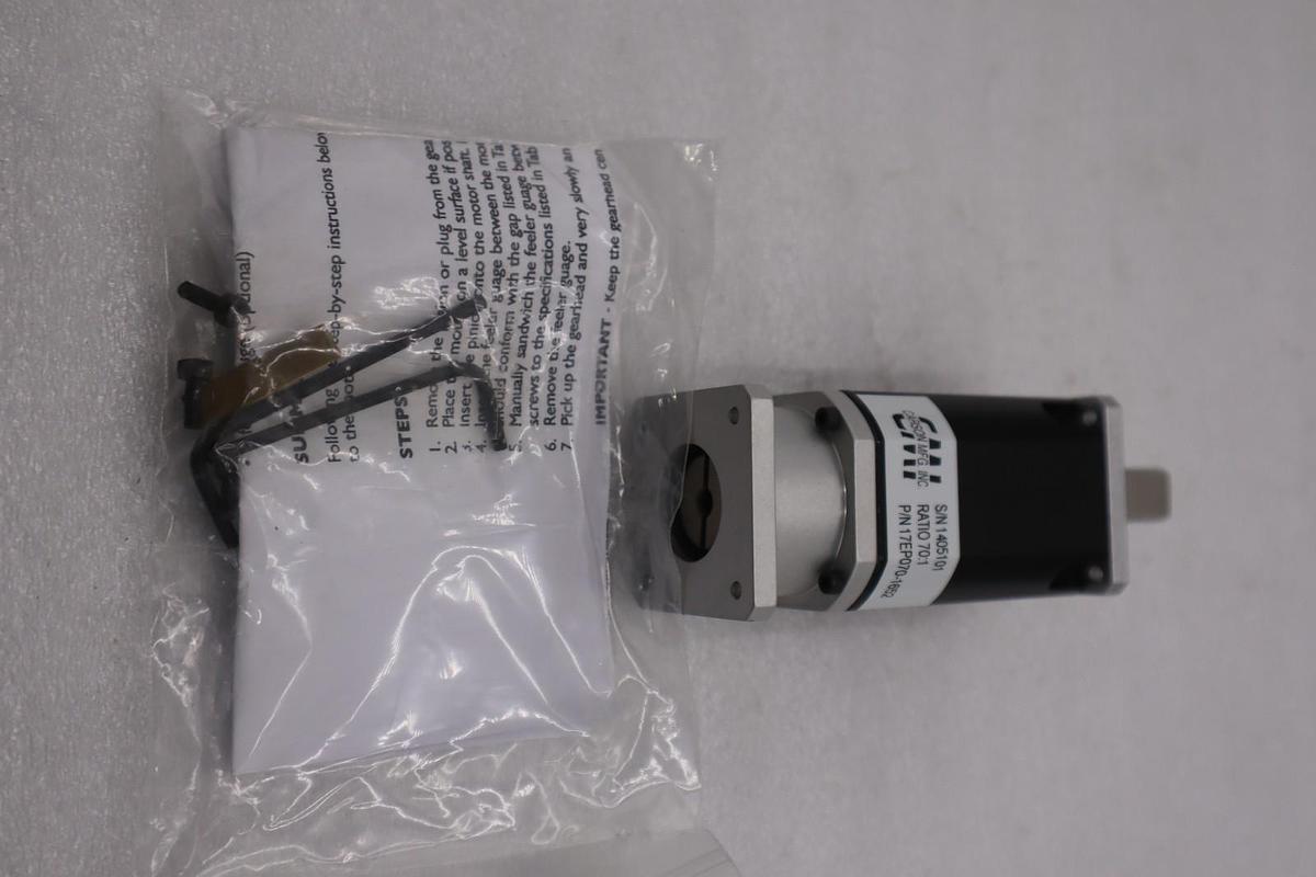Used CARSON MFG, INC. 17EP070-1652 NEW OPEN BOX STK G875A