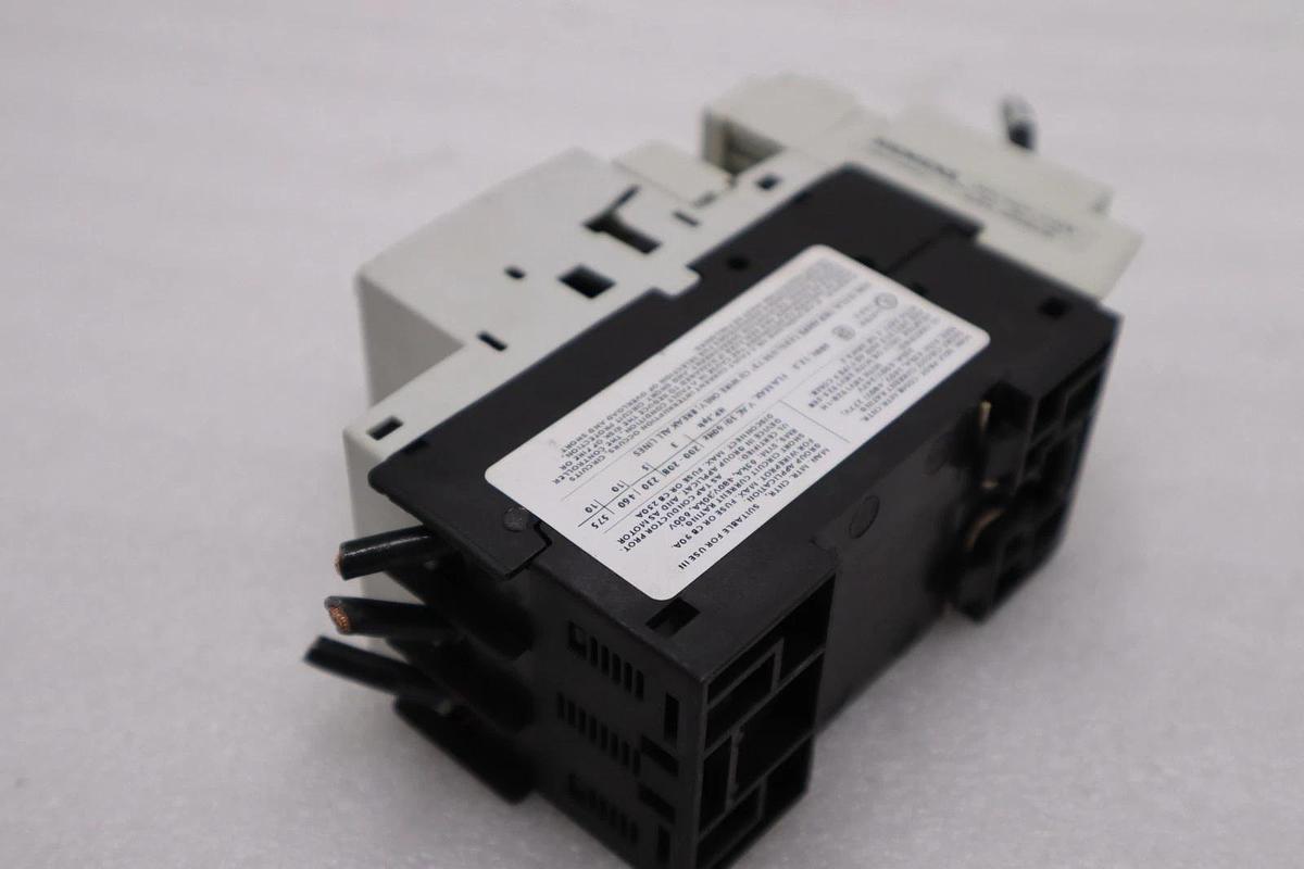 Used SIEMENS 3RV1021-1KA10 Motor Protection Circuit Breaker STOCK H1829