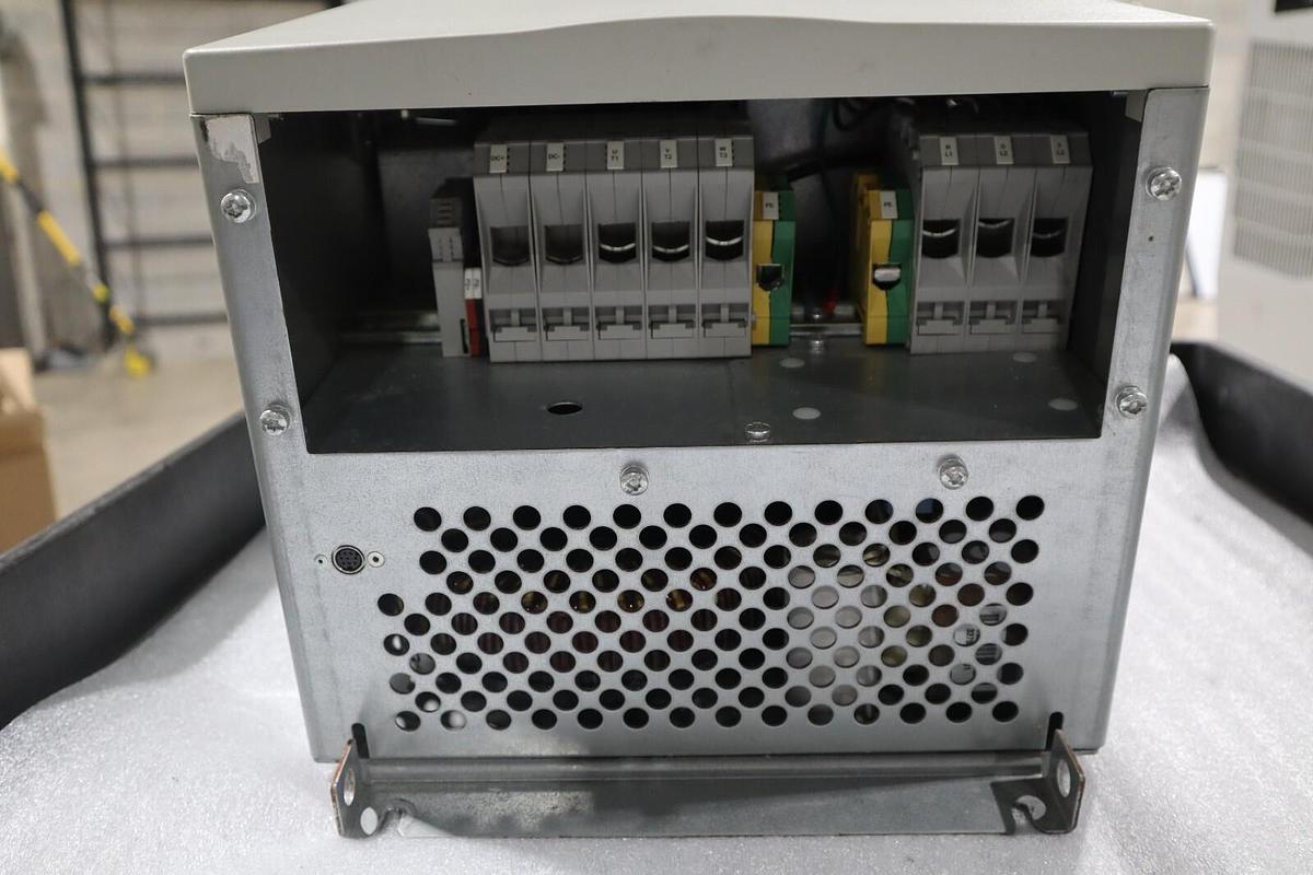 Used Allen Bradley 20BD125A0ANNAND0 100 HP Ser B Powerflex 700 Drive VFD Stock 3367-A