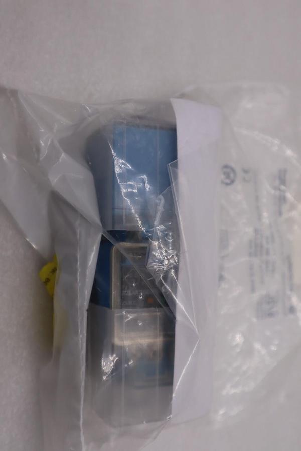 ALLEN BRADLEY 872L-A20E40-R3 SER. A 20-250VAC NEW UNIT STOCK G832A