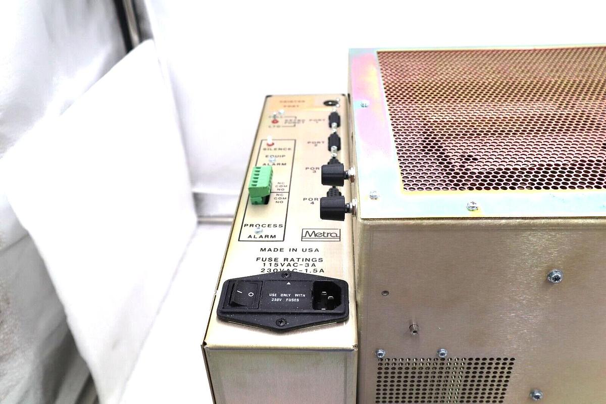 Used METRA 1010XE/M1010XE-COS OPERATOR INTERFACE S/N 42611 P/N 611-0012-000 #S-236