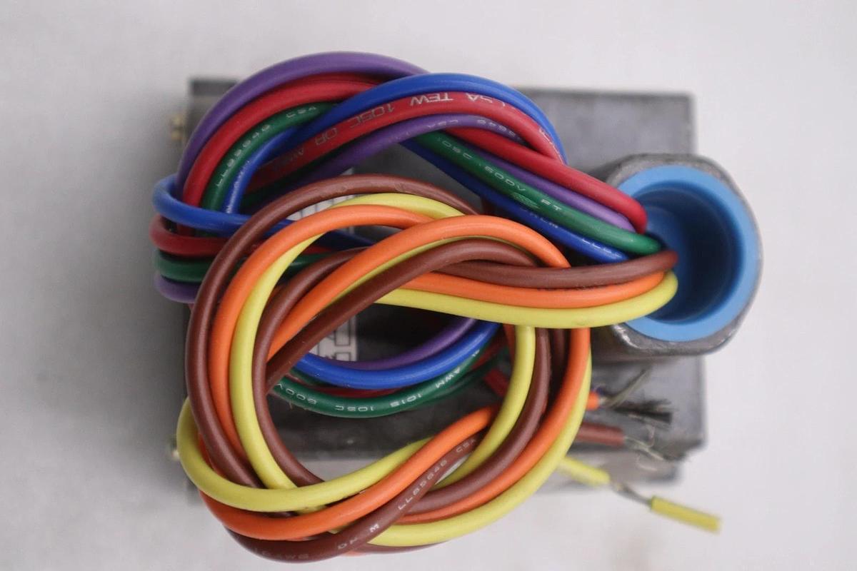 Used BARKSDALE CD2H-A150SS DIALMATIC PRESSURE SWITCH 1.5-150 PSI NEW IN BOX #GF-784