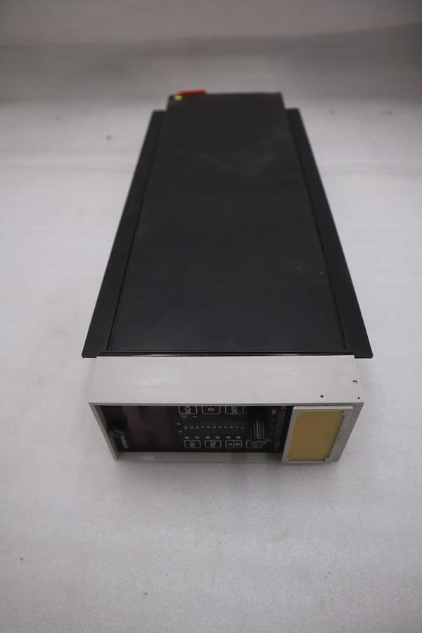 SIEMENS 352PEA21VNNNNAN DIGITAL CONTROLLER SINGLE-LOOP - STOCK GF1010