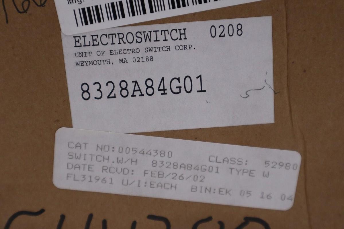 Electroswitch 8328A84G01 Disconnect Switch NEW IN BOX STOCK G272