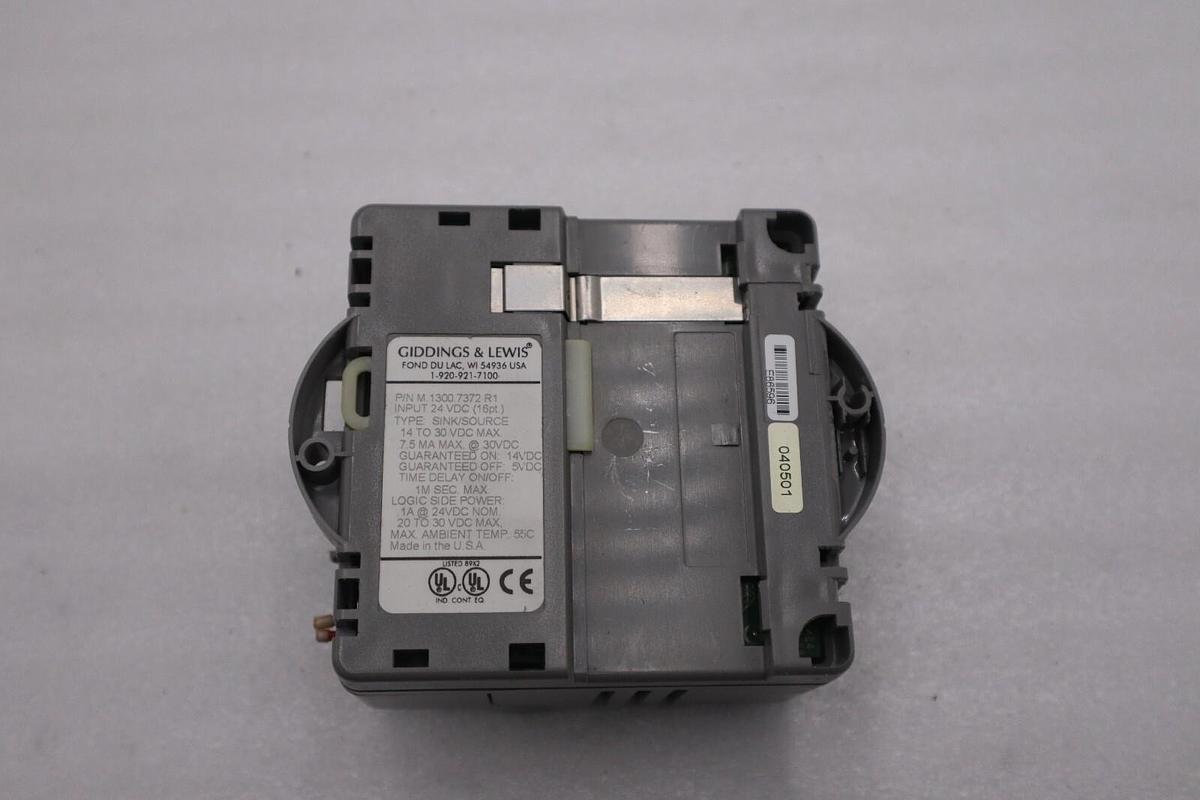 Used GIDDINGS & LEWIS M.1300.7372 R1 Input Module 24VDC SINK/SOURCE STOCK 631-D