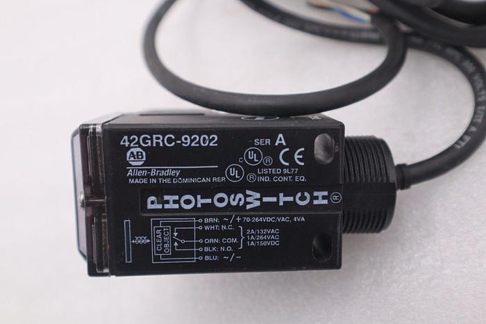 ALLEN BRADLEY PHOTOSWITCH 42GRC-9202 SER B RETROREFLECTIVE SENSOR NEW #K-2709
