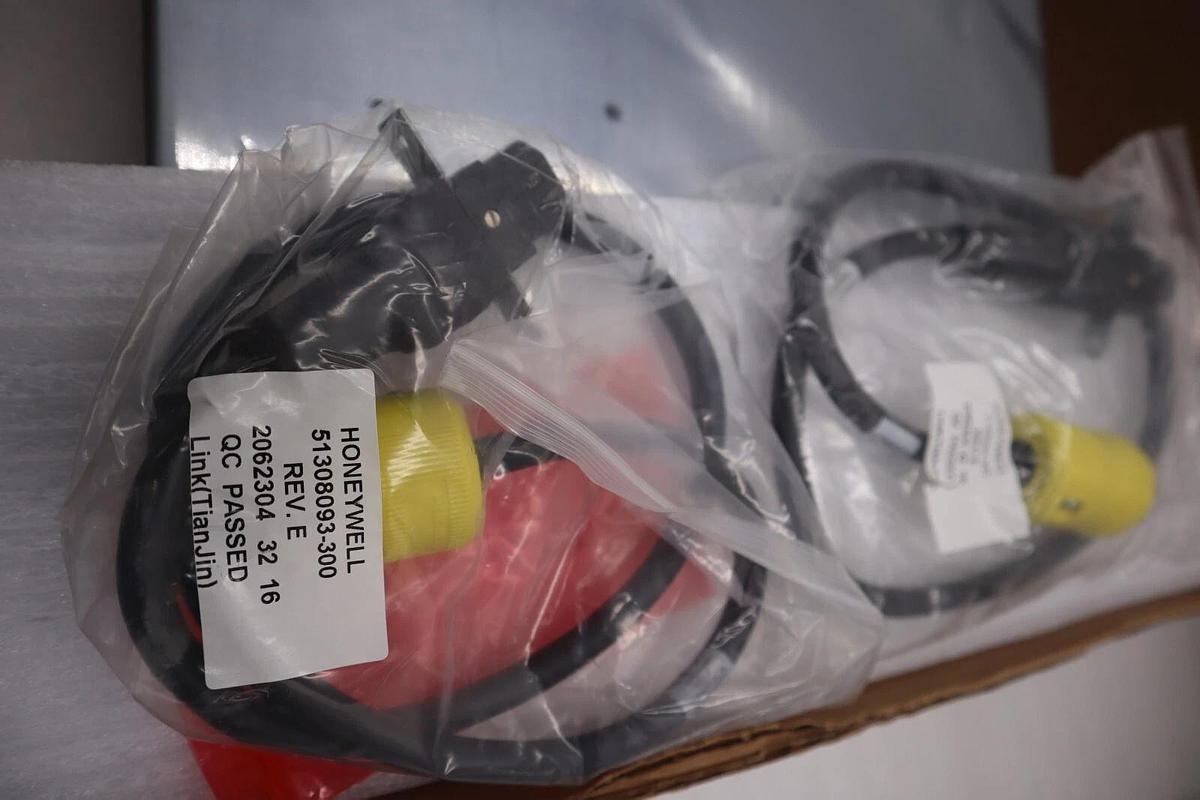 Used HONEYWELL 51201436-300 / 51201436300 POWER SUPPLY NEW IN BOX STOCK G366