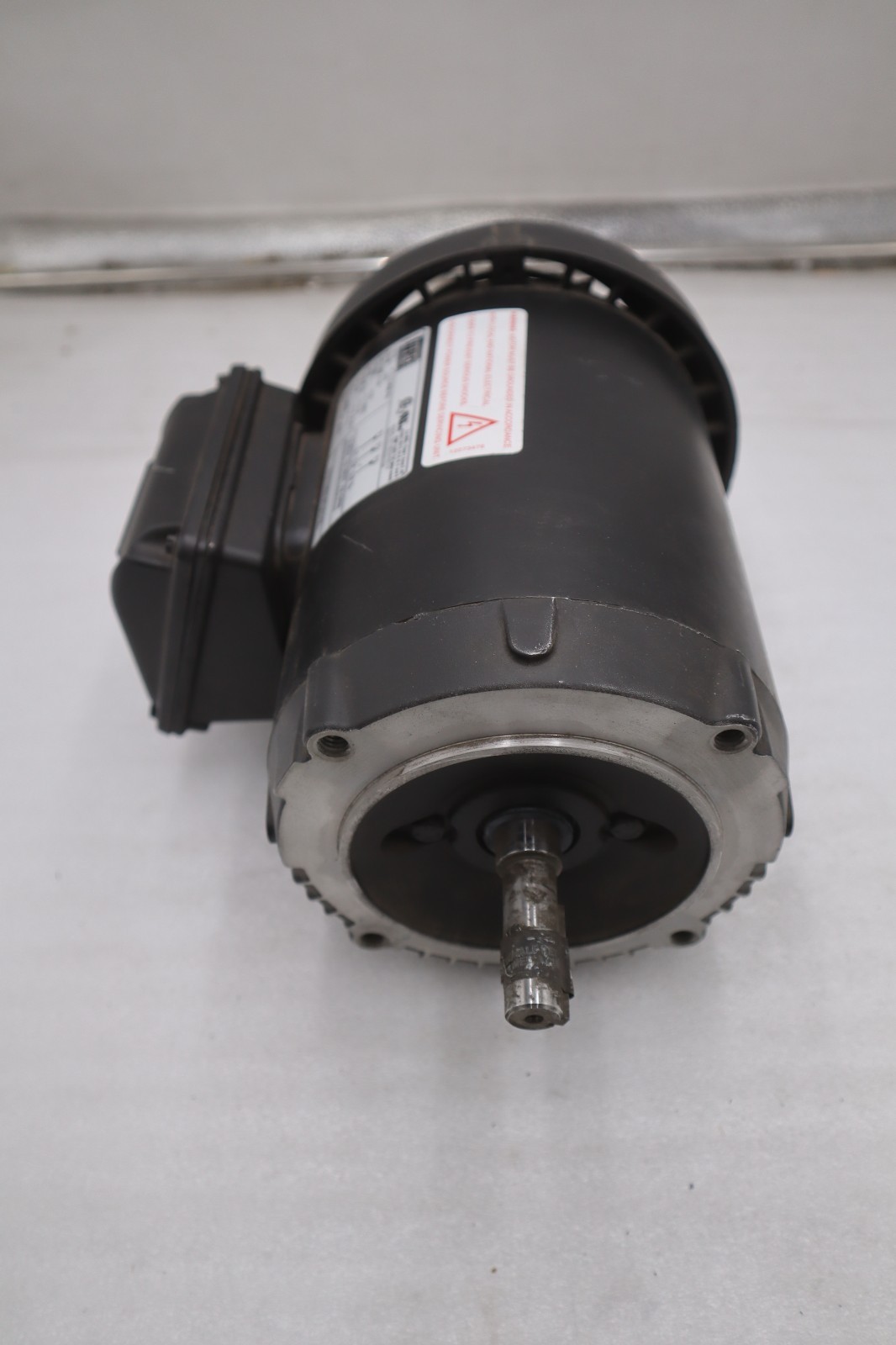WEG 00118ES3H56C-S FRACTIONAL MOTORS - THREE-PHASE - STOCK GF616
