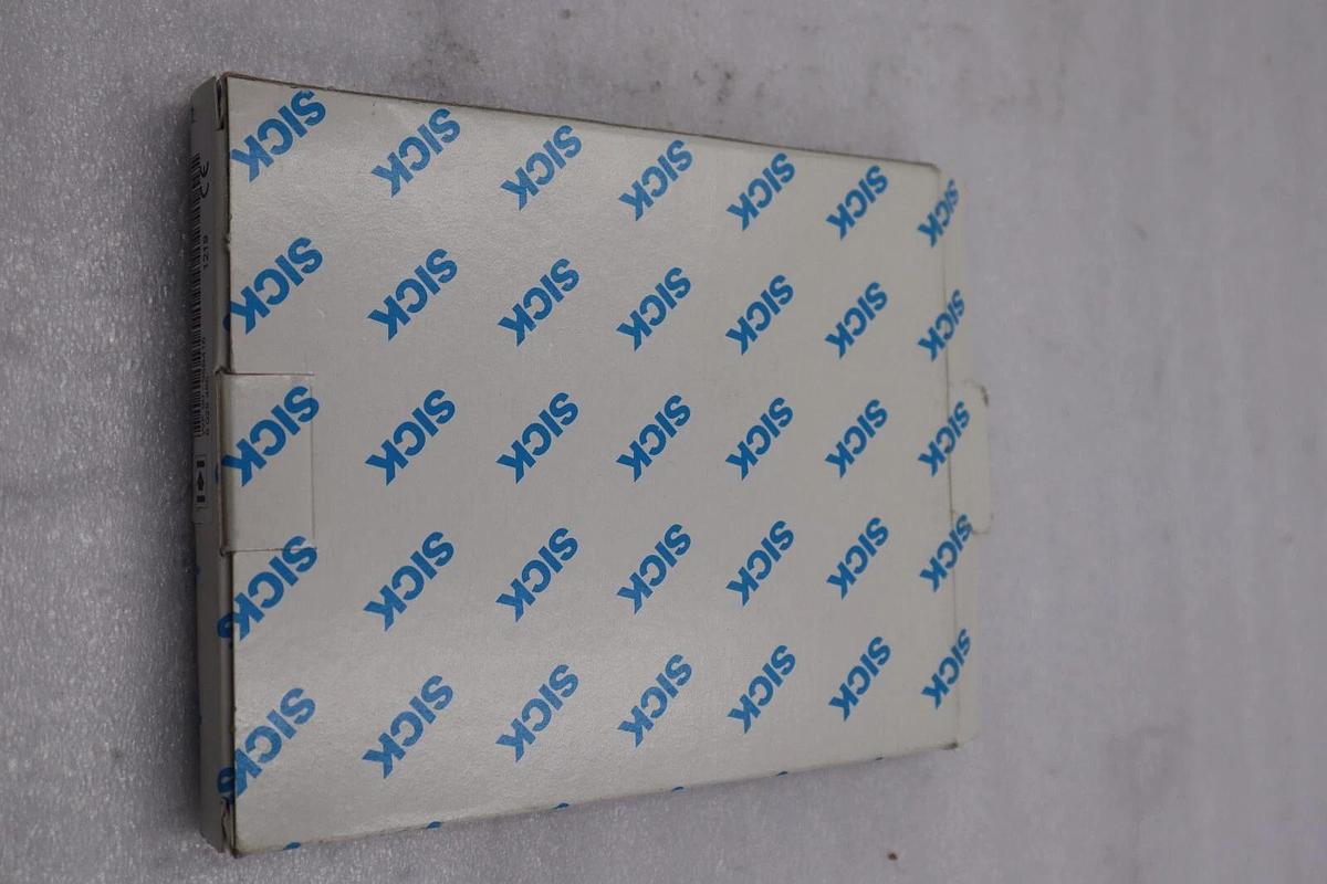 SICK WF50-95B416 PE SLOT SENSOR PNP/NPN IR 50MM SLOT WIDTH STOCK B-1517