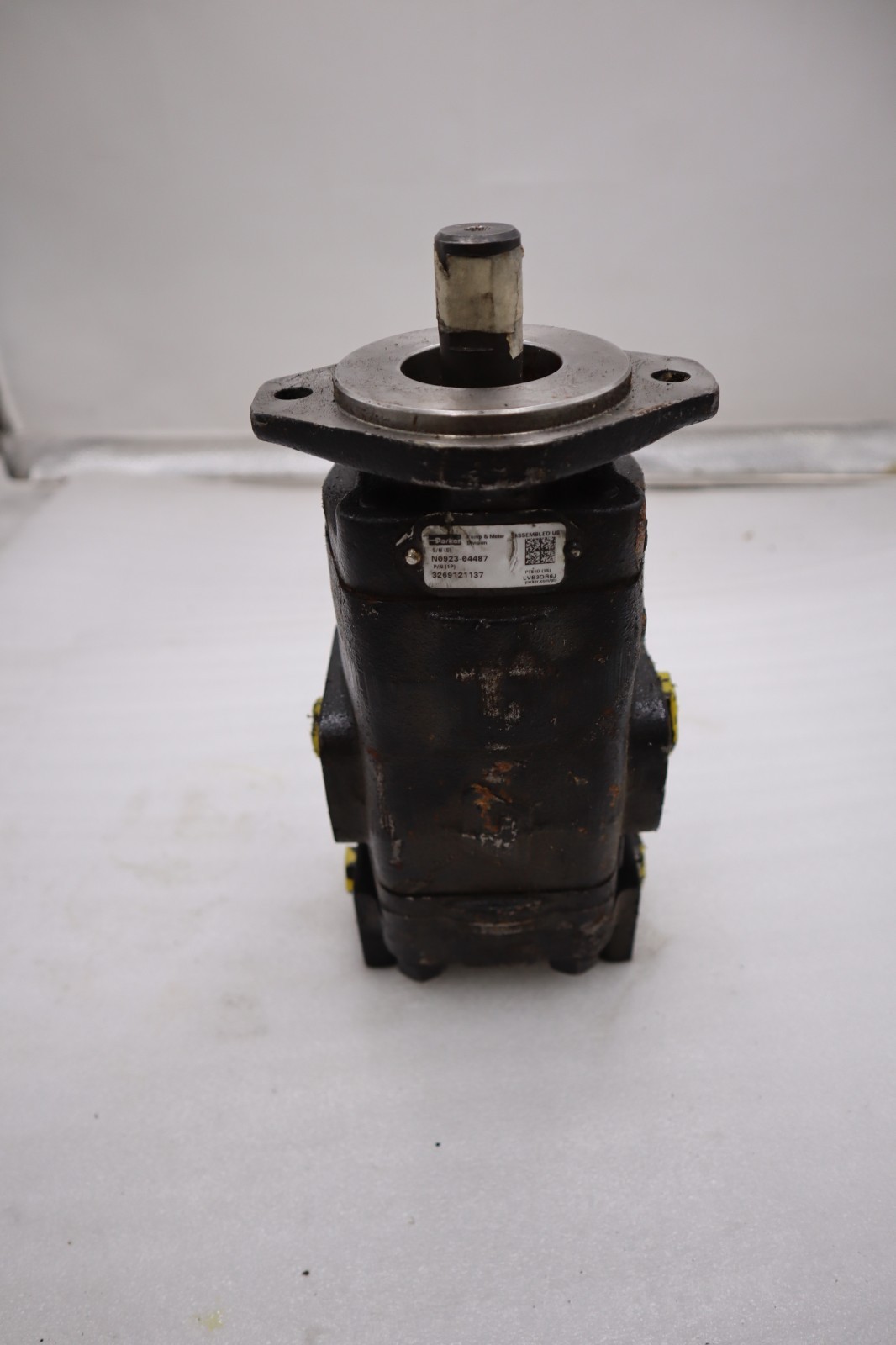 Used 3269121137 Parker Commercial Intertech Gear Pump STOCK H1834