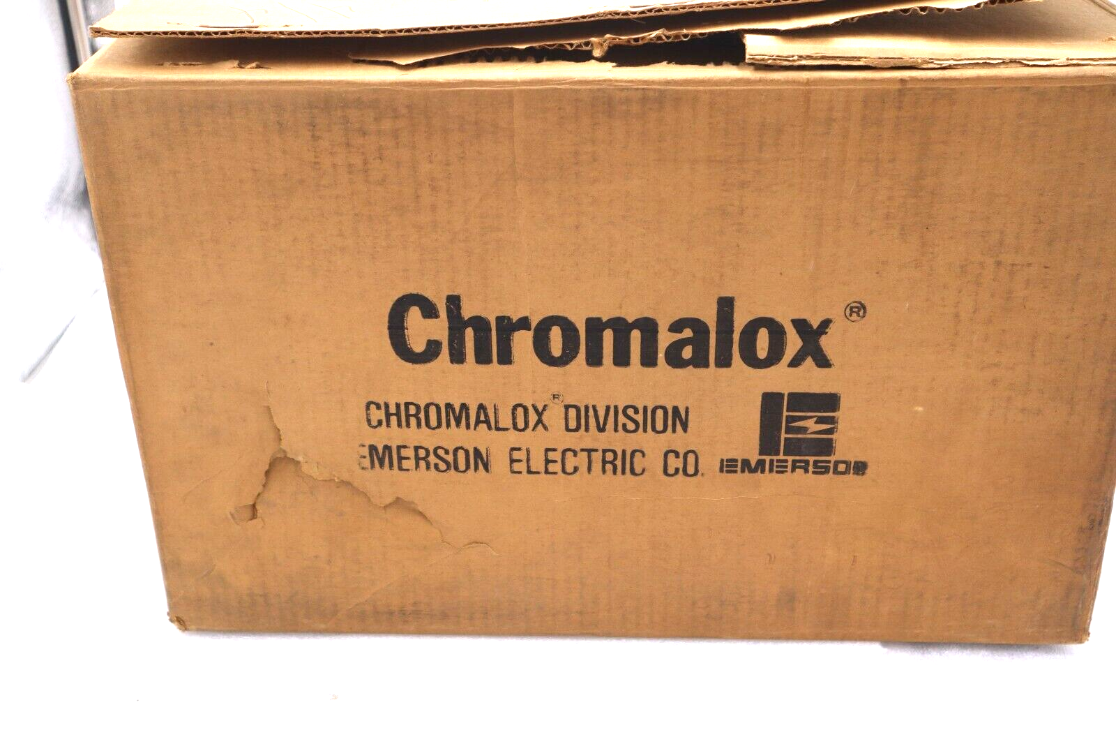 Used CHROMALOX 090957-01 EMERSON ELECTRIC HEATER 3P 6kw 480V P/N MR-82375 STOCK #2602