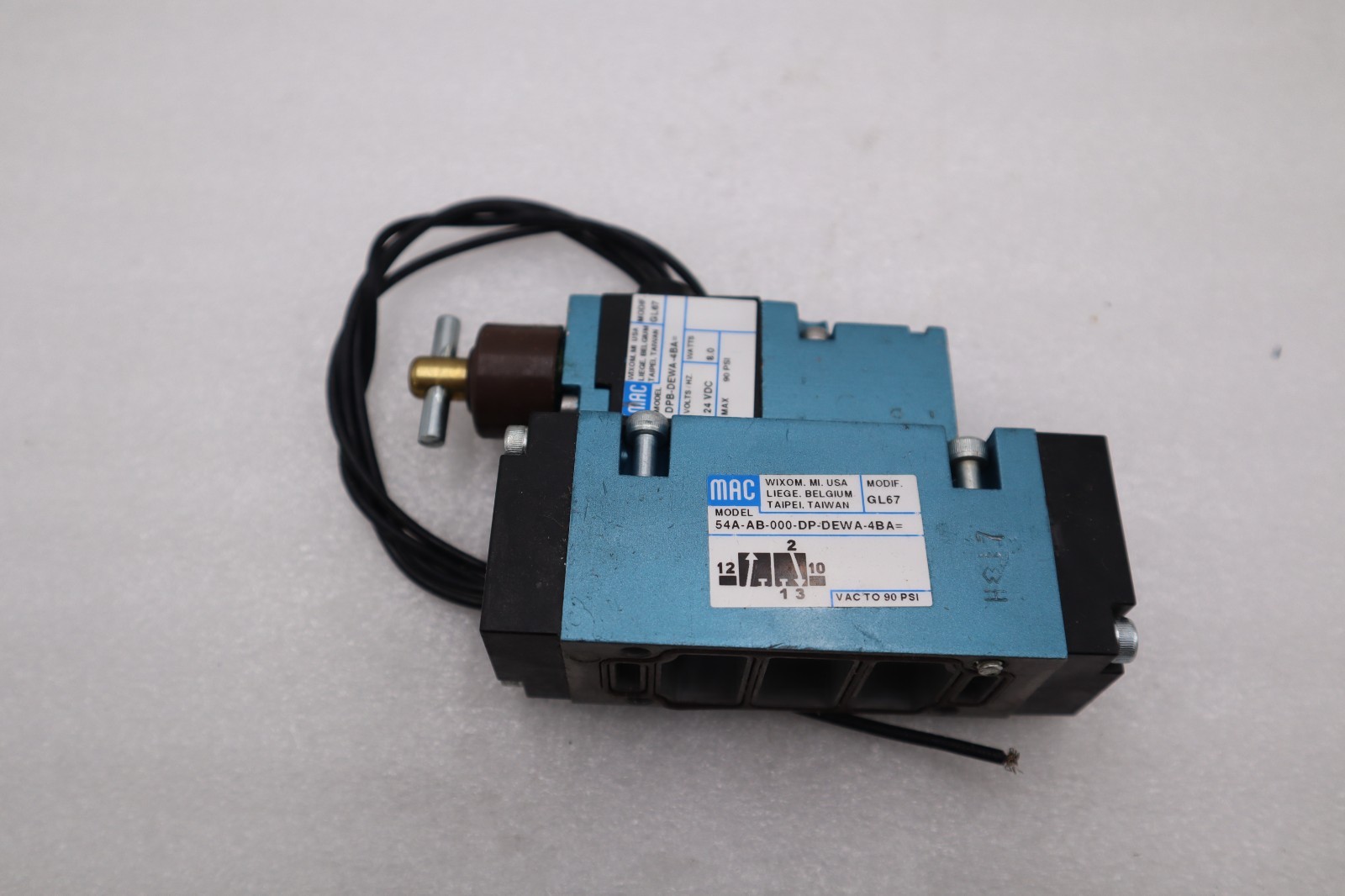 NEW MAC 54A-AB-000-DP-DEWA-4BA= SOLENOID VALVE STOCK H1747