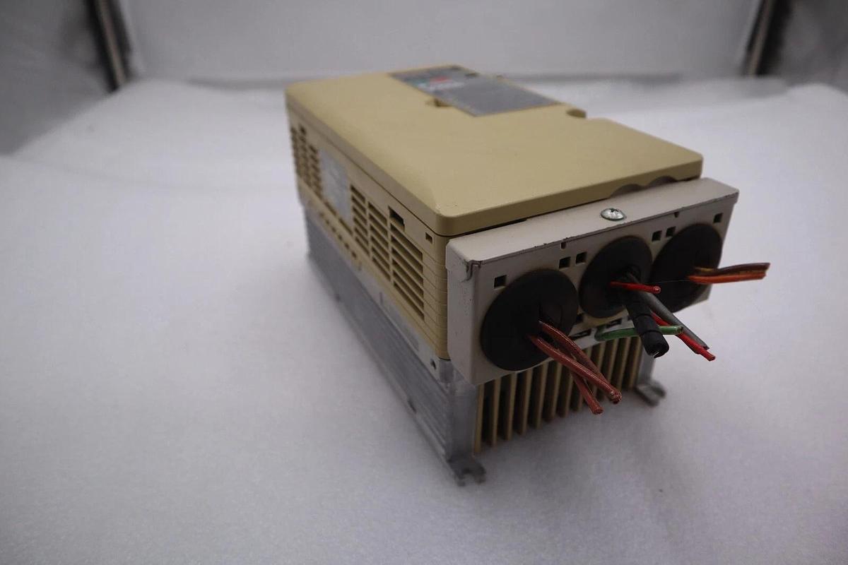 Used Yaskawa CIMR-VU4A0023FAA V1000 AC Drive 23A/18A 380-480VAC 24Amp Rev A #4312