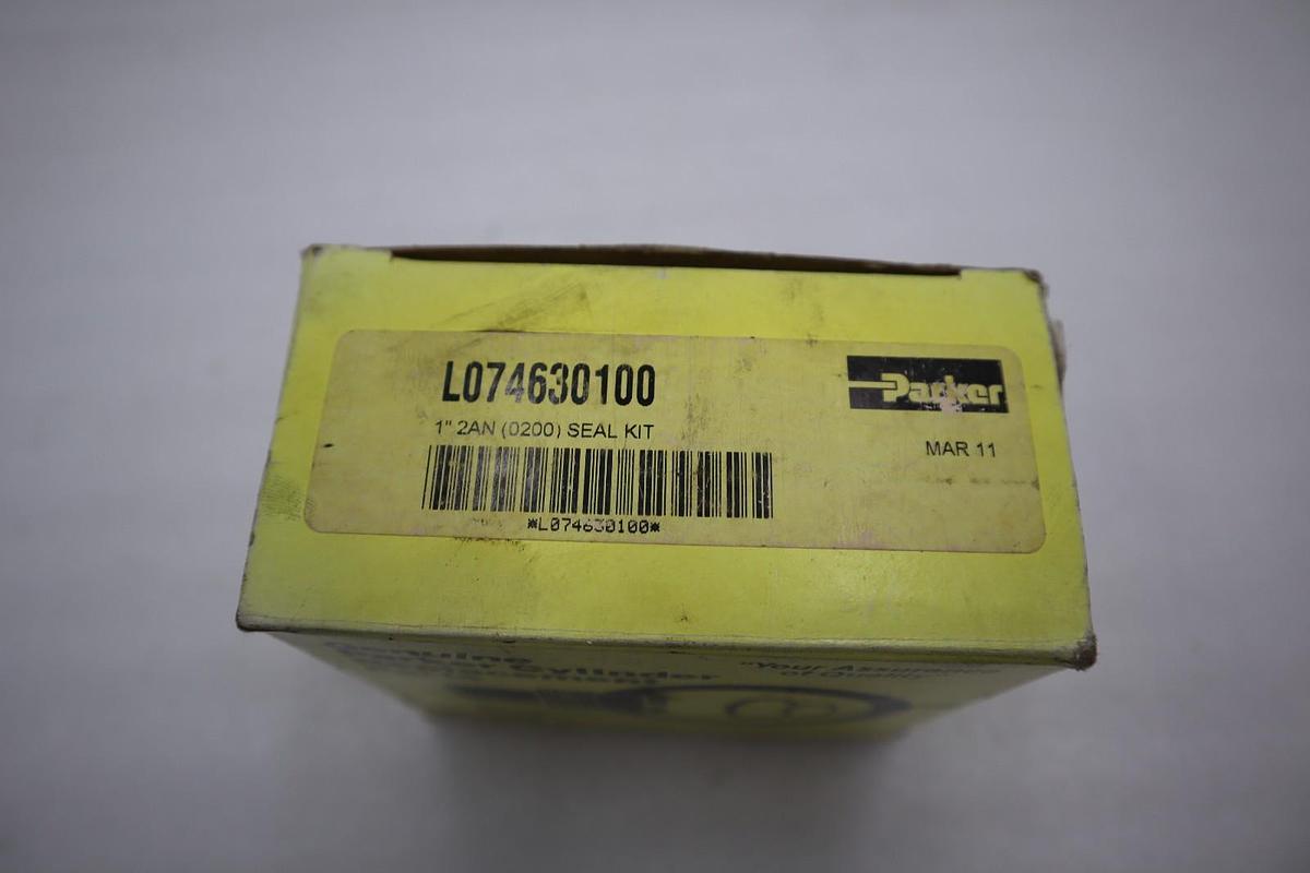 Used LOT OF 2 - NEW OPEN BOX PARKER L074630100 SEAL KIT STK H988A