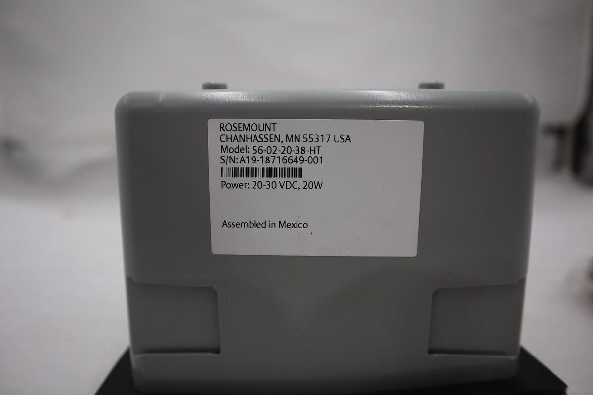 Used 55-02-20-38-HT ROSEMOUNT Conductivity Analyzer NEW UNIT #5913