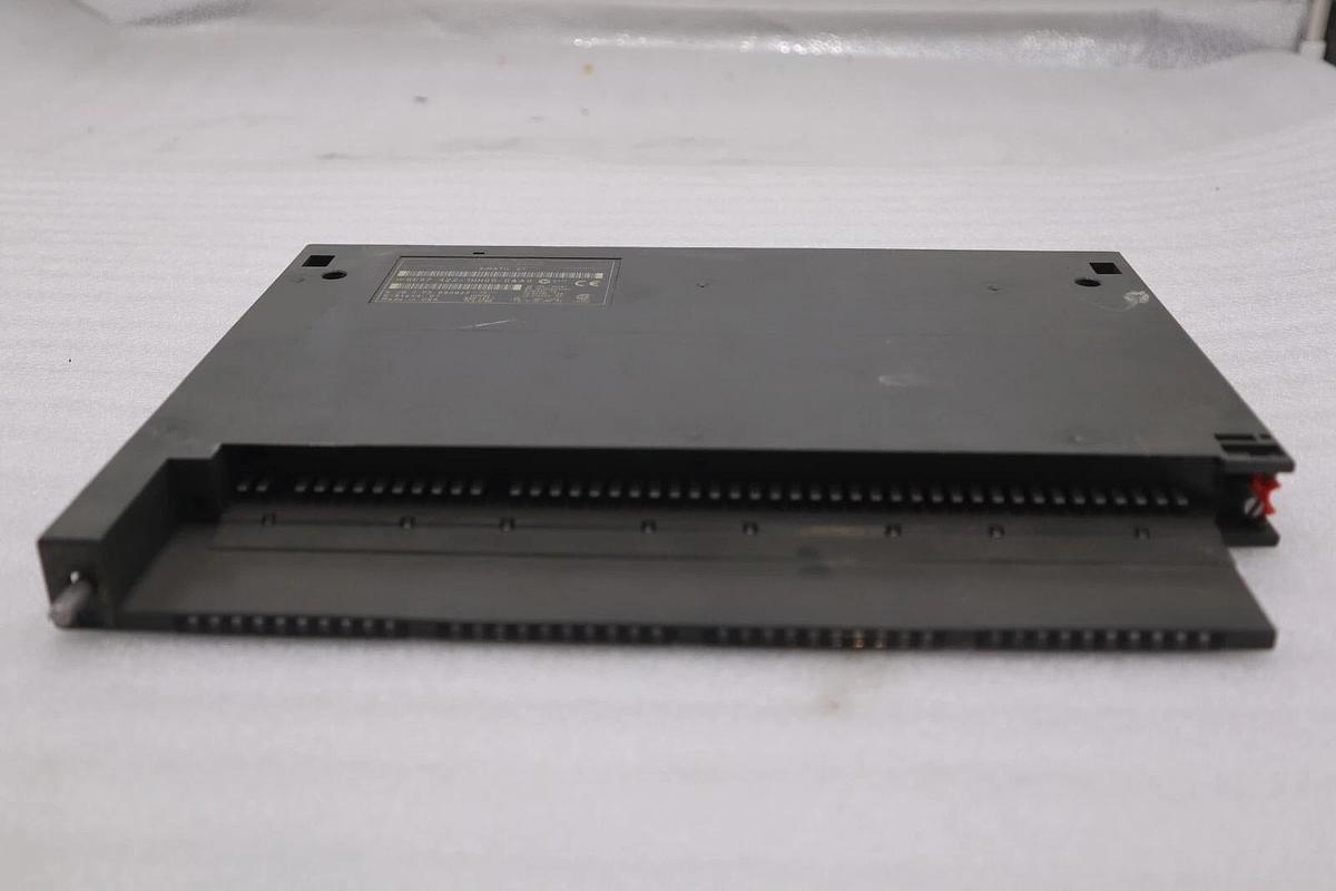 Used SIEMENS SIMATIC S7 DIGITAL OUTPUT MODULE 6ES7 422-1HH00-0AA0 STOCK K-3856