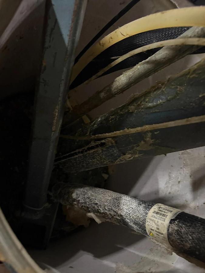 Used NORDSON MODEL 5507 BULK MELTER APPLICATOR SYSTEM