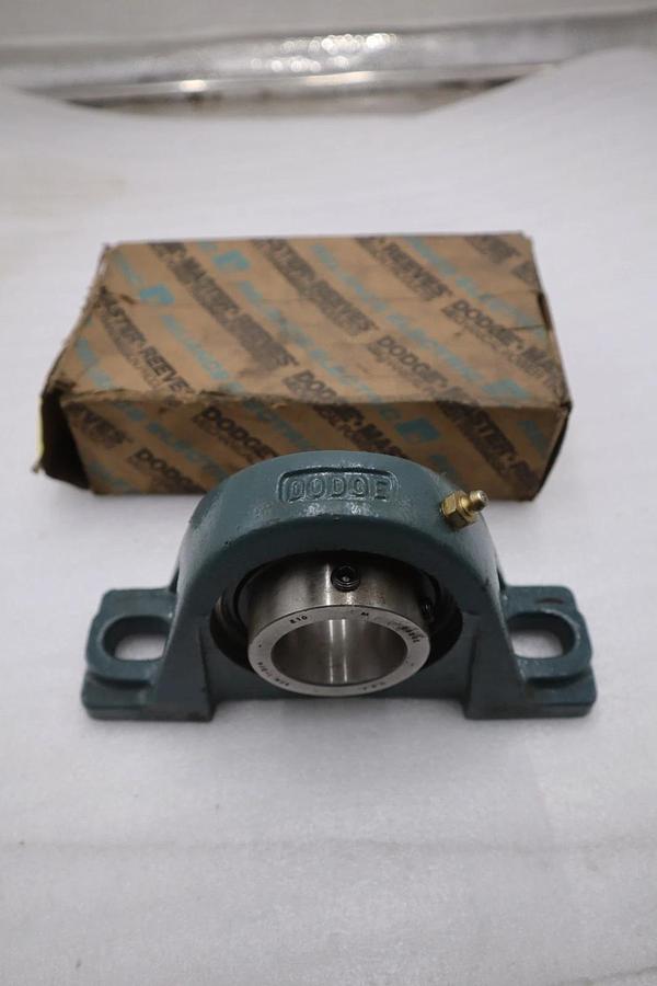 Used Dodge P2B-SCM-112 Pillow Block Bearing 1-3/4" Bore 2 Bolt Base - STOCK CC134