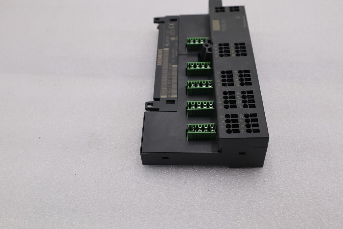 Used SIEMENS 6ES7 193-1CH20-0XA0 BLOCK TERMINAL MODULE NEW STOCK 2013