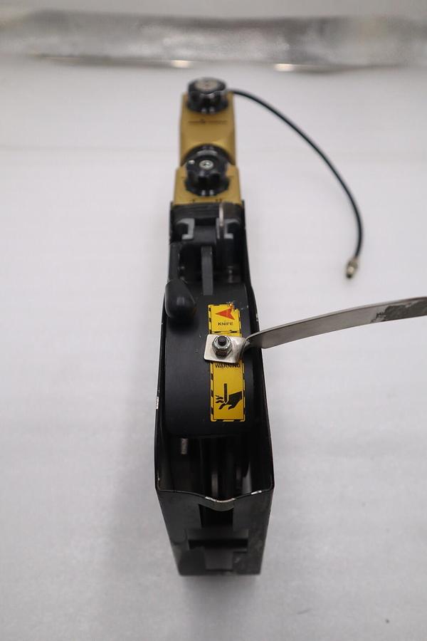 Used Mario Cotta 45 880 CB Gold Pneumatic Shear Knife Holder STOCK S-131-A