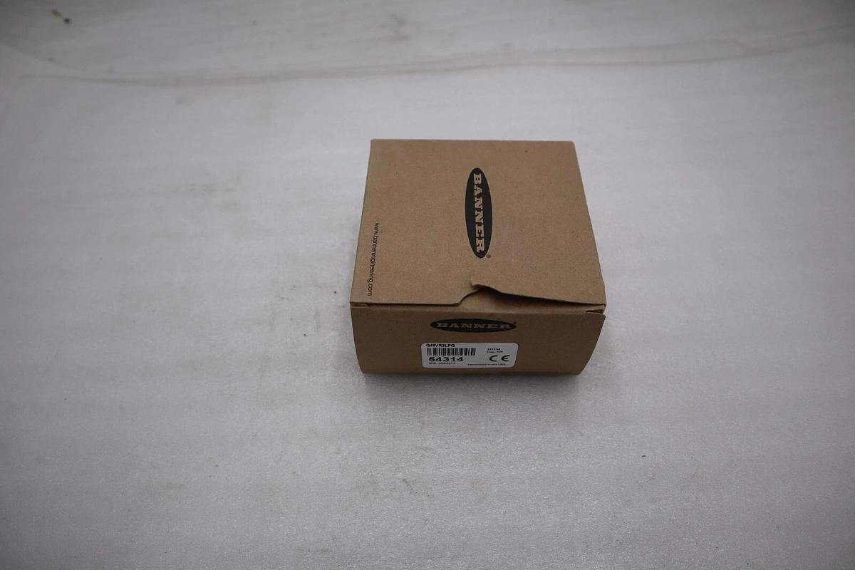 Used NEW BANNER ENGINEERING Q45VR3LPQ Photoelectric Sensor STOCK H229A