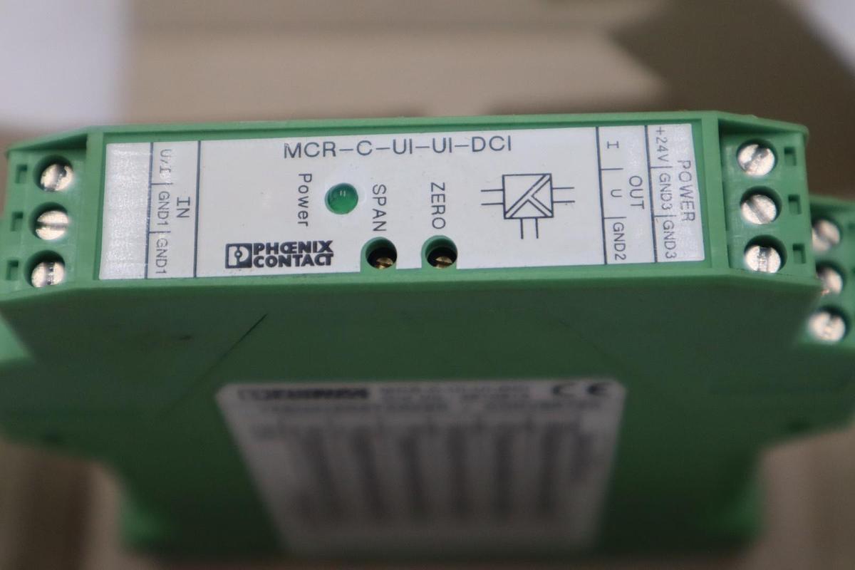 New Phoenix MCR-C-UI-UI-DCI Isolation Amplifier STOCK GF840A