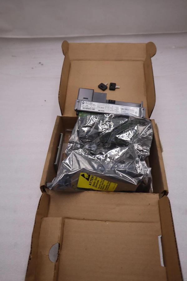 Allen Bradley 1747-L542 /C SLC 500 5/04 RS-232/DH+ 32K Controller STOCK 5184CC