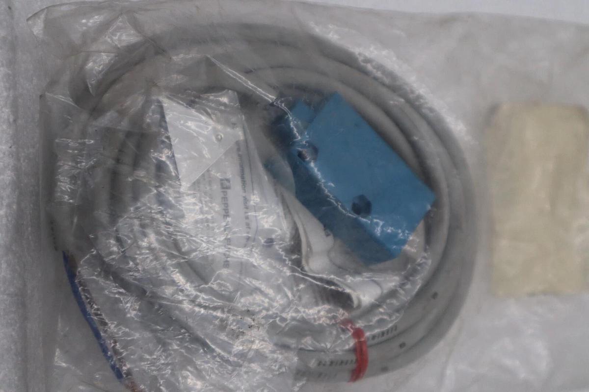 Used NEW PEPPERL FUCHS  FE7C-DT2V PHOTOELECTRIC SENSOR STOCK 5882