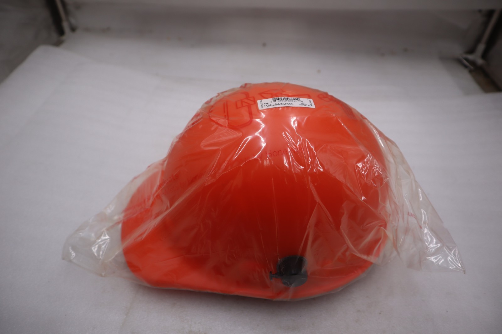 Fibre-Metal By Honeywell P2AQSW46A000 Hard Hat - NEW - STOCK SGF86