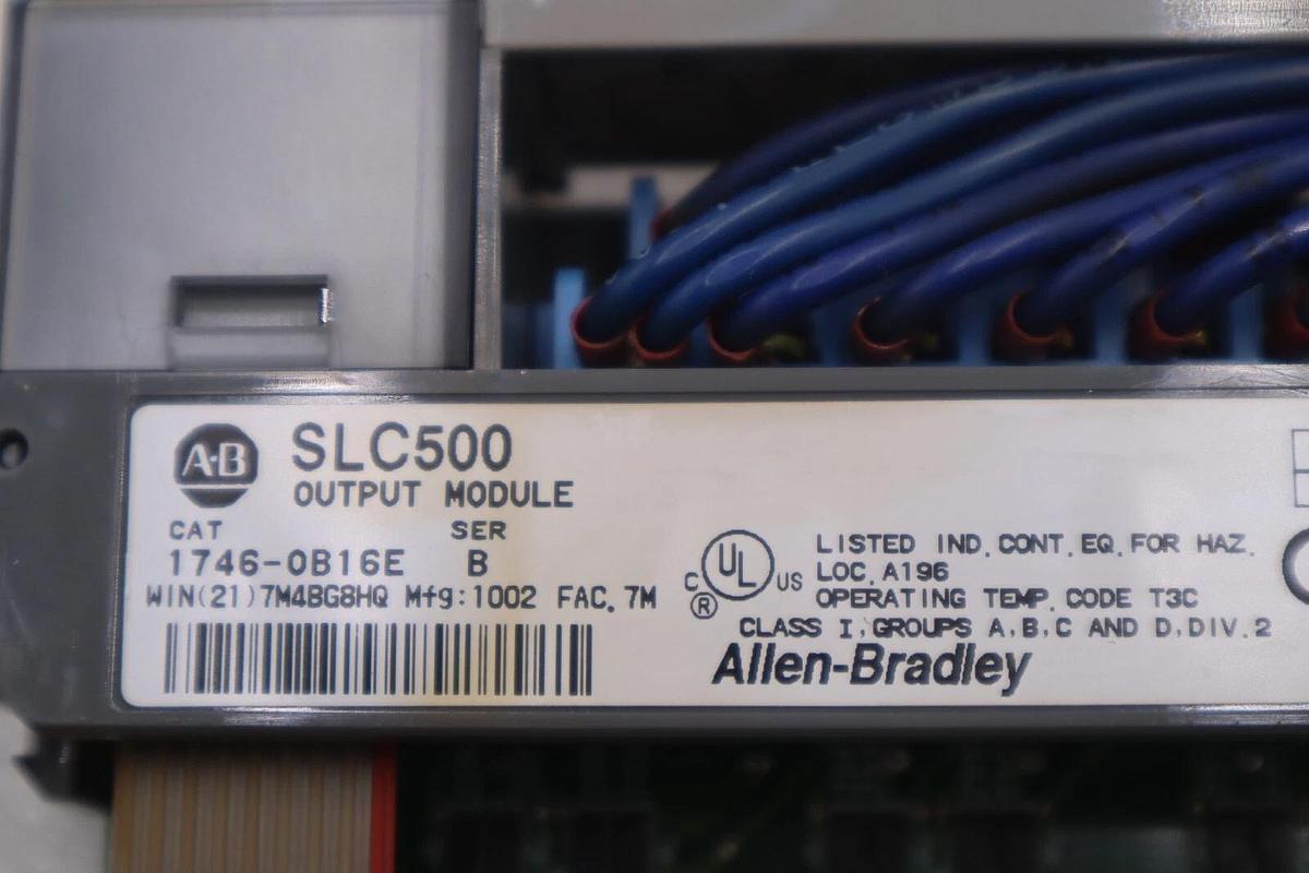 Used ALLEN BRADLEY SLC 500 AB 1746-OB16E/B OUTPUT MODULE STOCK B-1303