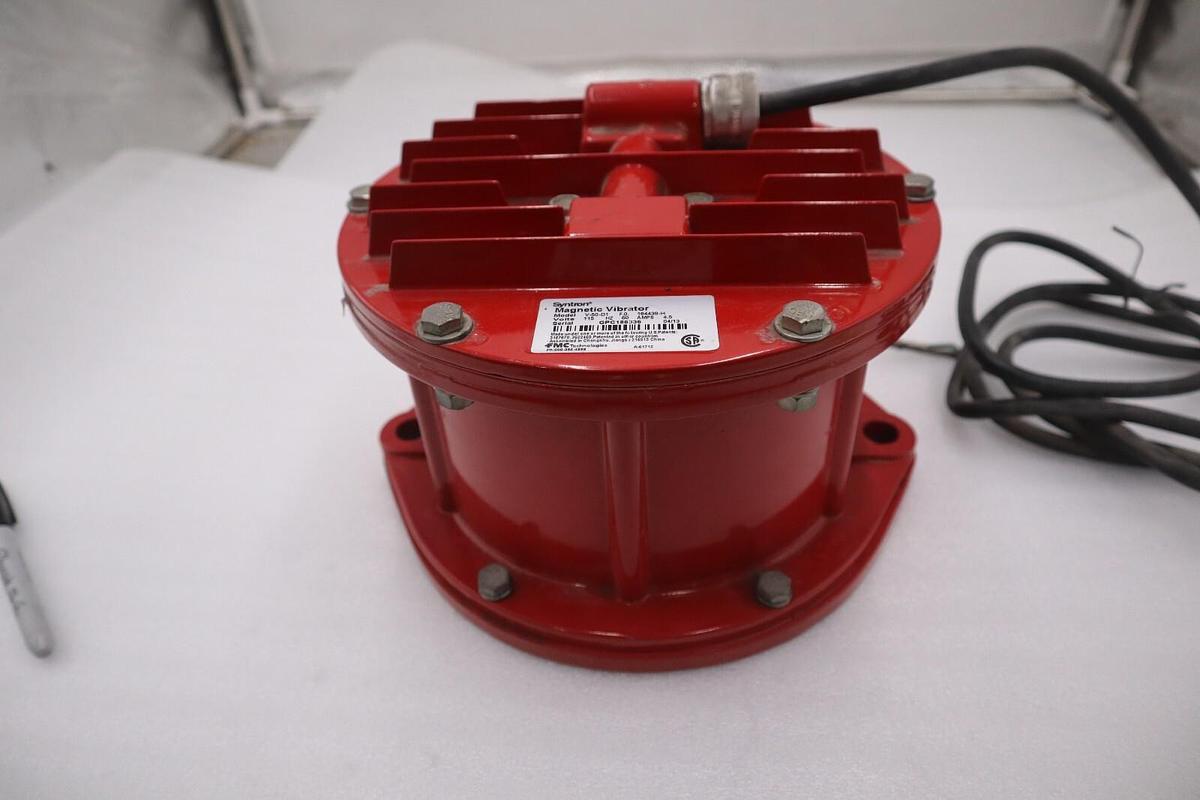 Used FMC Technologies Syntron Magnetic Vibrator V-50-D1 115V NEW IN BOX STOCK S-664