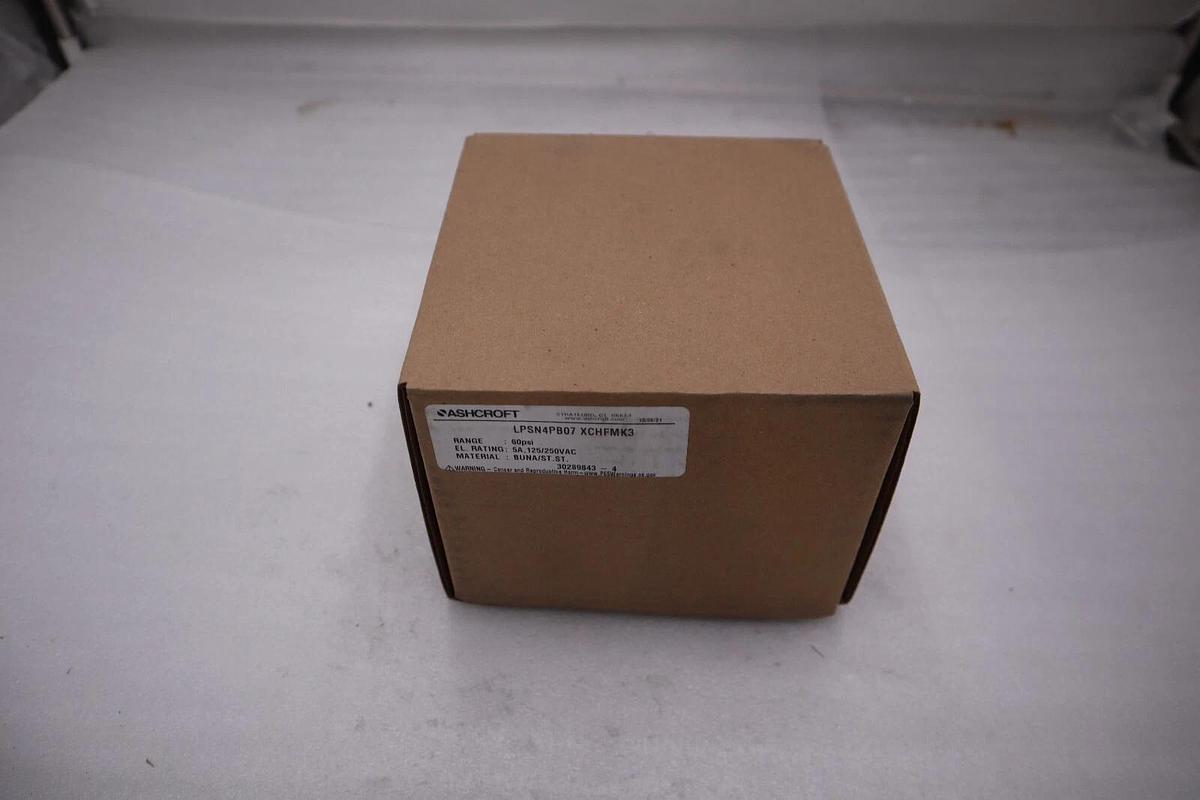 NEW ASHCROFT LPSN4PB07 XCHFMK3 Pressure Switch 15psi 125/250VAC STOCK H184