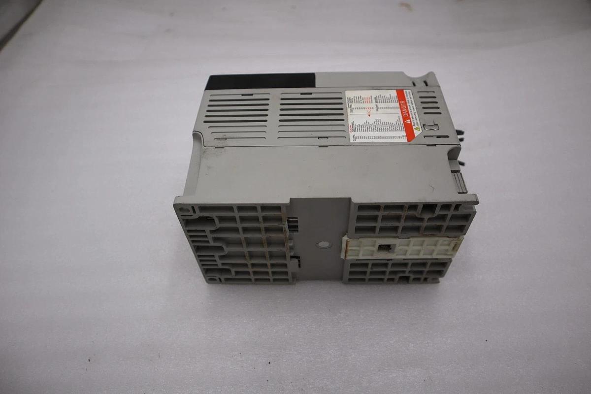 Used Allen Bradley 22B-D4P0N104 Powerflex 40 Ac VFD Drive 0-400Hz 2HP STOCK H1245 820919078552