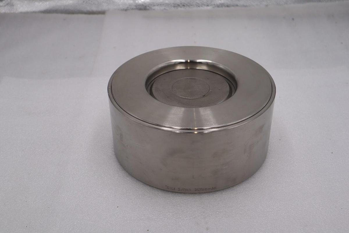 Hy-Grade Valve Inc Stainless Steel T01-06G-10FFX S/N 1T28357 Class 150 NEW #2570
