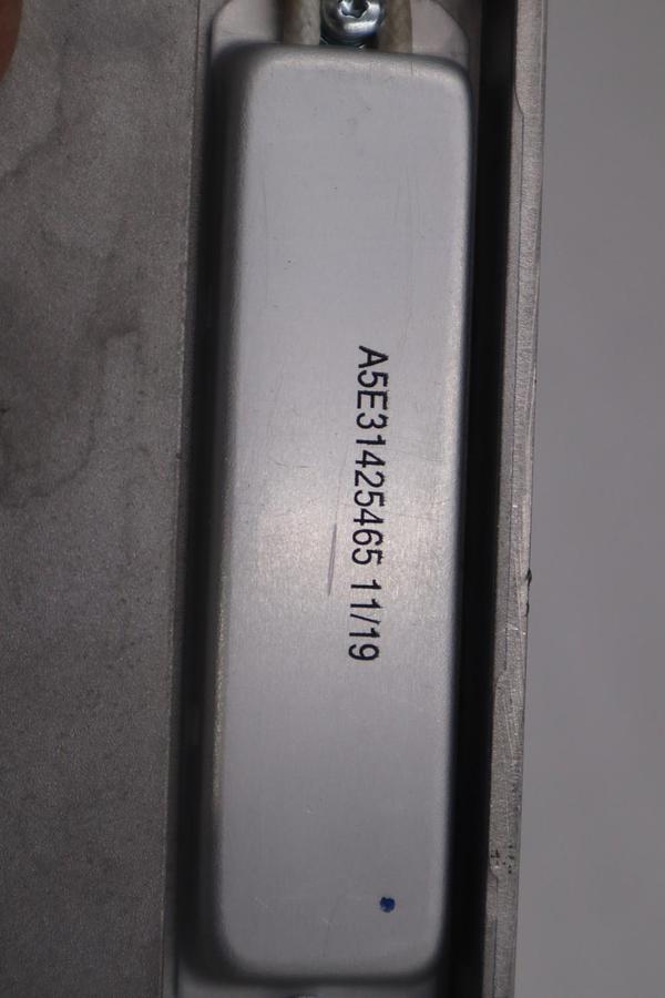 Used SIEMENS 6SL3210-5FB10-4UF1 SINAMICS V90 PROFINET SERVO DRIVE - STOCK H817C