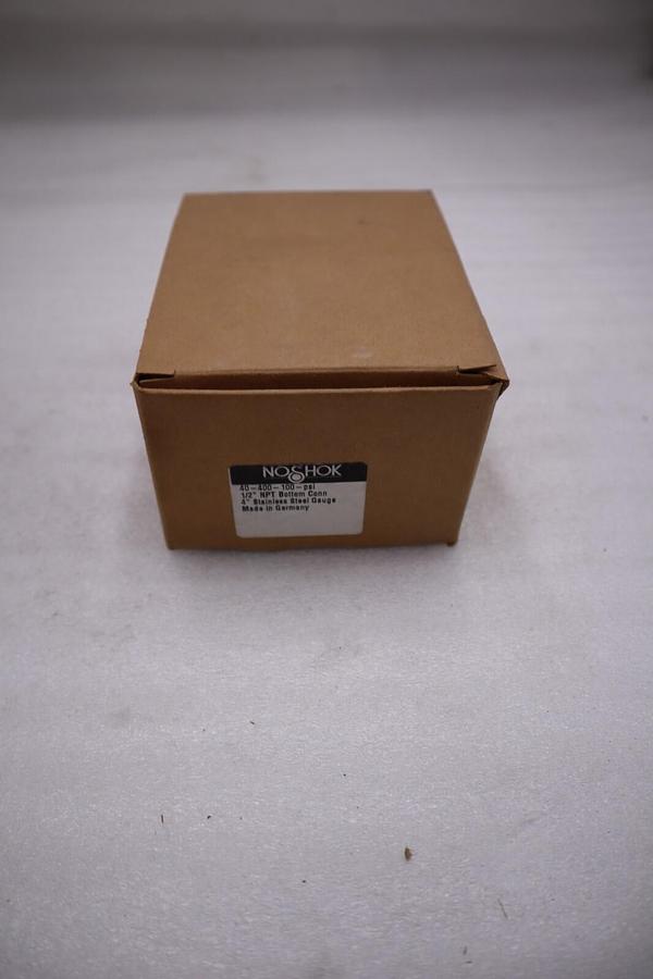 NEW Noshok 316 SS Tube and Socket Pressure Gauge 0-100 PSI STOCK H457