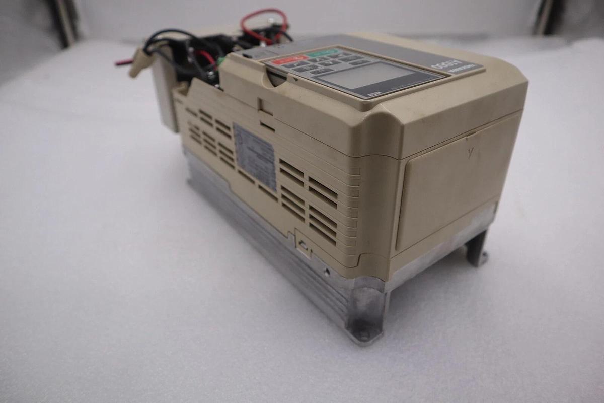 Used YASKAWA ELECTRIC CIMR-AU4A0004FAA / CIMRAU4A0004FAA REV E VFD DRIVE STOCK 4311