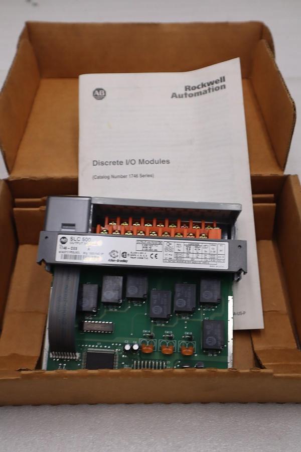 Used Allen-Bradley 1746-OX8 SLC 500 Output Module - NEW OPEN BOX  - STOCK 5194CC