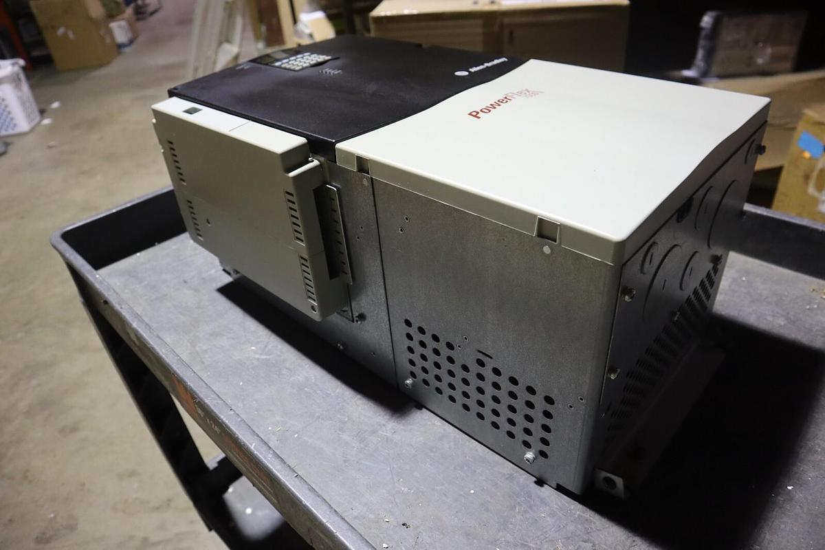 Used NEW 2014 POWERFLEX 700S 20DD096A3EYNAEANE 75 HP 480 VAC INPUT SERIES A STOC 1963