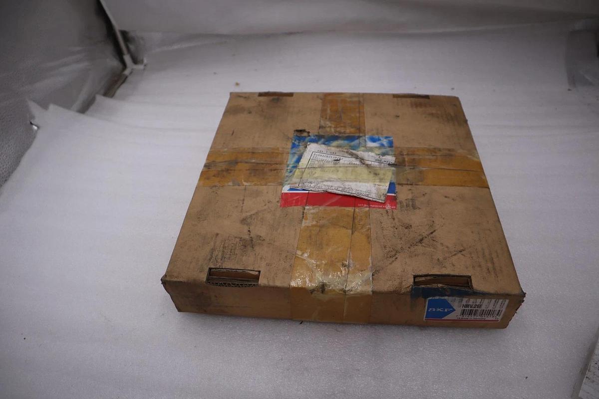Used NEW SKF HMV26E SKF HMV 26E Hydraulic Nut STOCK B3027