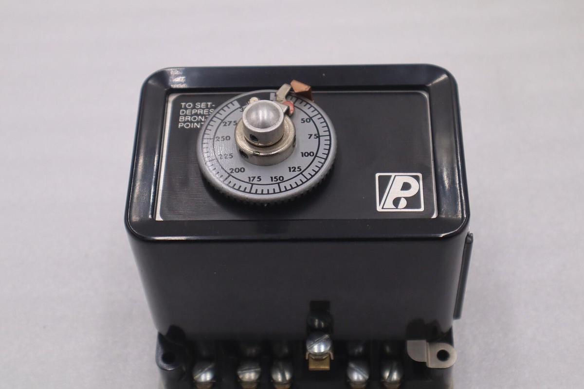 Used NEW PARAGON TIMING MOTOR AND CLUTCH TIME CONTROL 500-122-00 120V 60HZ STK K-3651