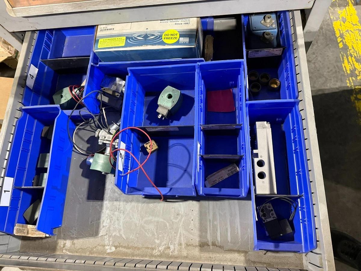 Used LYON 7 DRAWER CABINET 30"X28"X60" (NO CONTENTS)