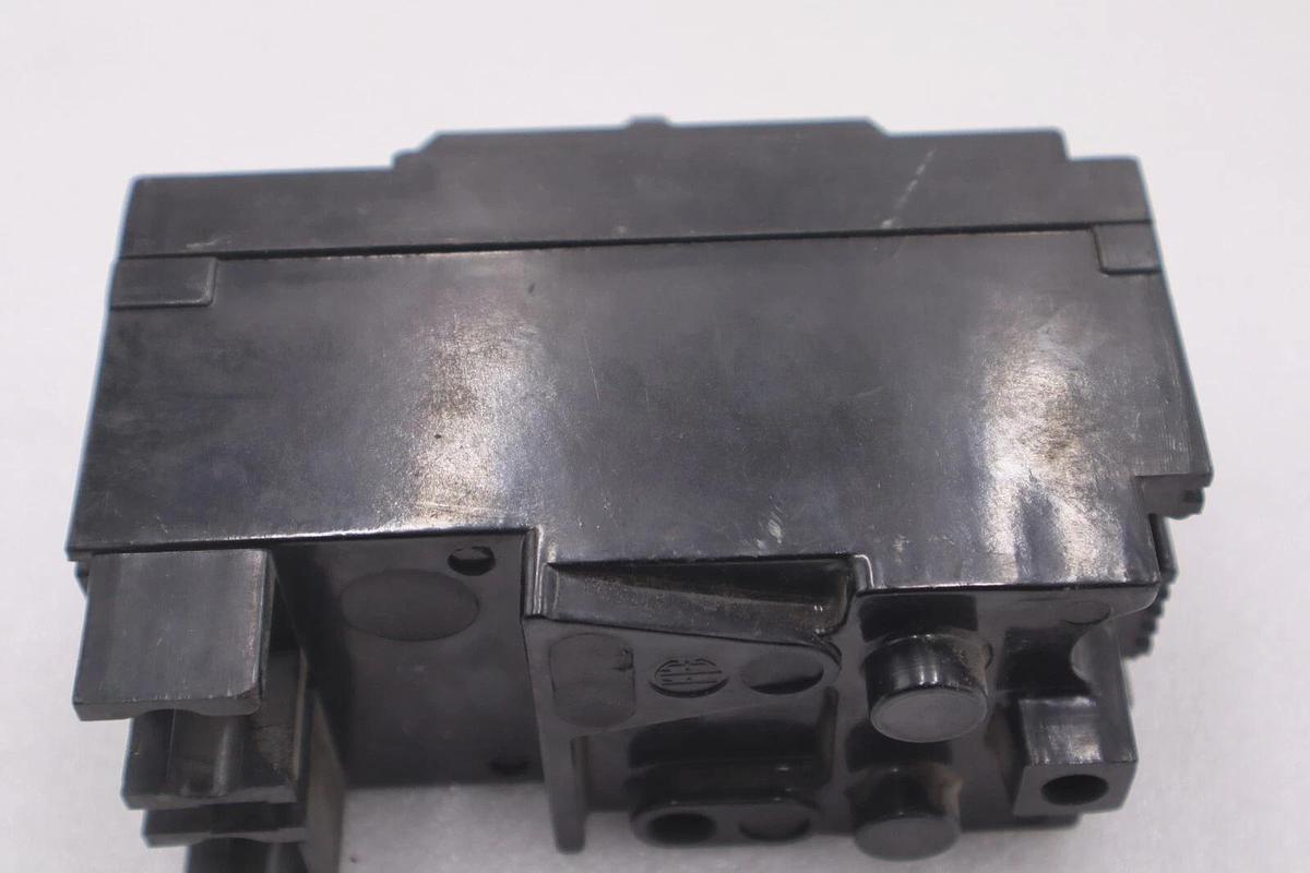 Used ITE EE2 ET1561 2 Pole 15 Amp Circuit Breaker 240 VAC STOCK B-615