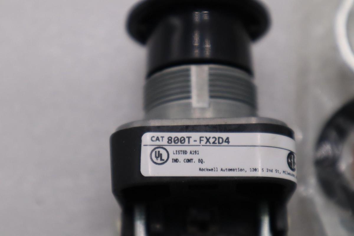 Used ALLEN BRADLEY 800T-FXQH2BA1 30MM PUSH-PULL DEVICE SER U STOCK #H682A