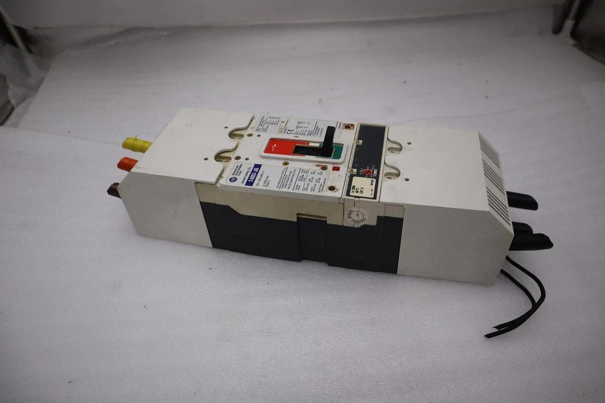 Used Allen Bradley 140U-J6X3 100A 3P 600V AC 250V DC Circuit Breaker STOCK H1865