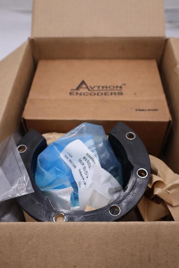 NEW AVTRON HS35MYX6CRU1UA00/ HS35M YX6CRU1UA00 ENCODER - STOCK 3146CC