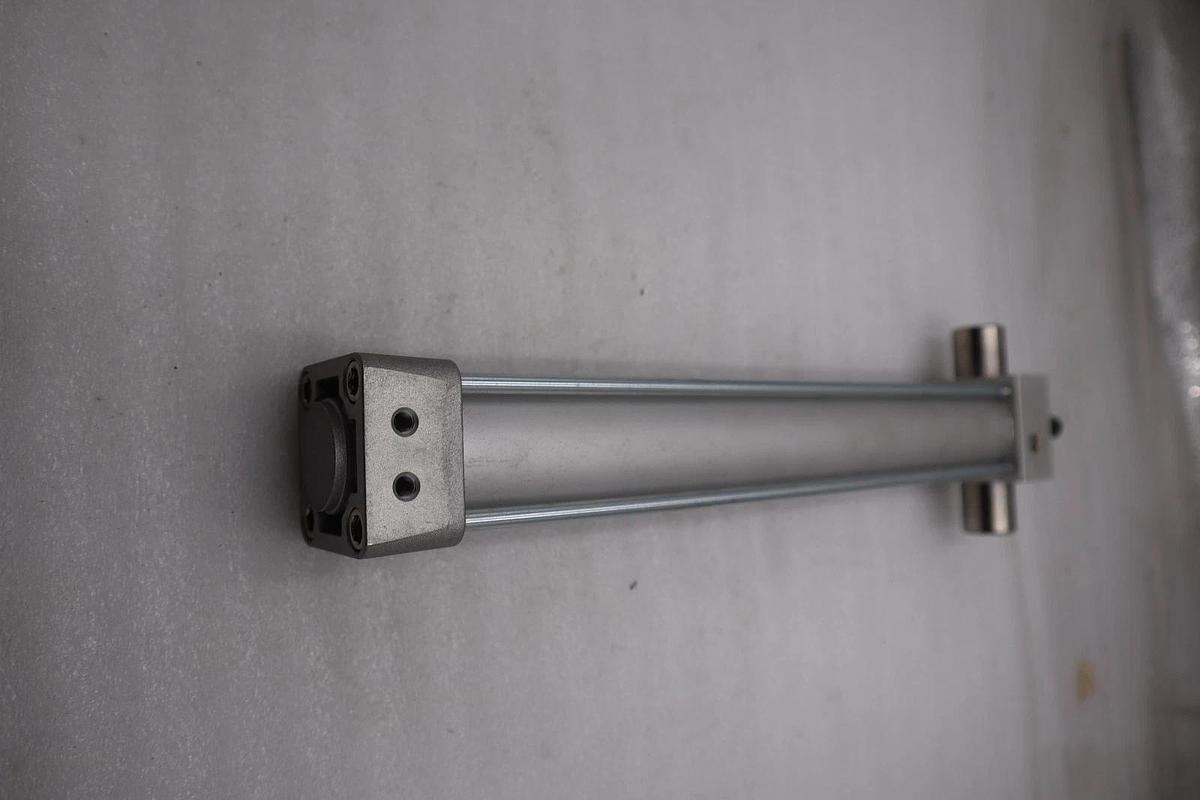 SMC NCA1U150-1000 AIR CYLINDER SERIES NCA1 STOCK H1158