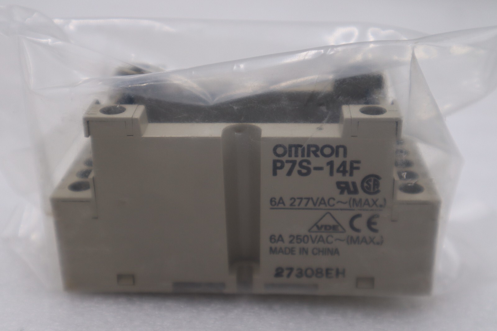 Used NEW OPEN BOX Omron P7S-14F-END  14-Pole Relay Socket 10A STOCK G1002A