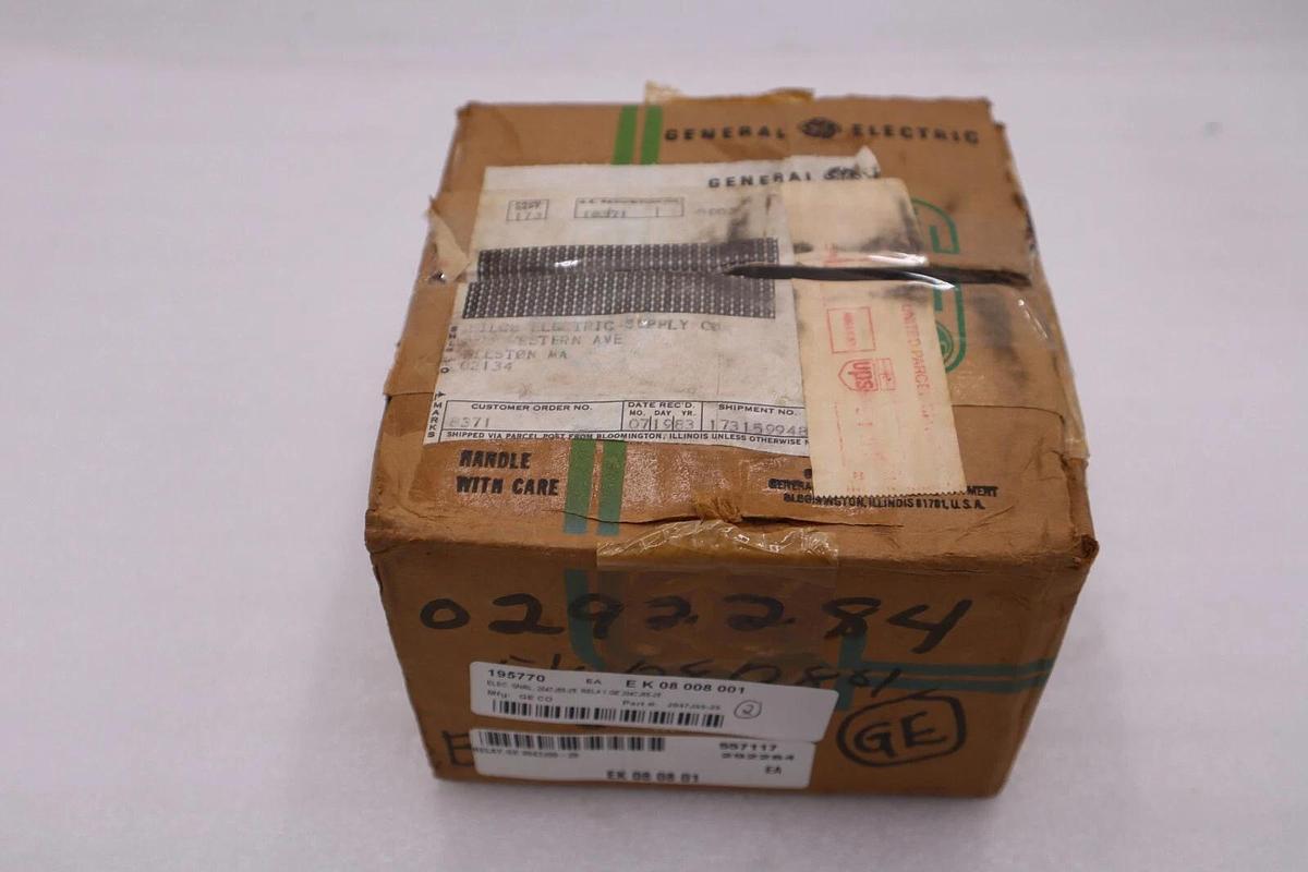 Used NEW GENERAL ELECTRIC CR120AD04049AA INDUSTRIAL RELAY STOCK G573A