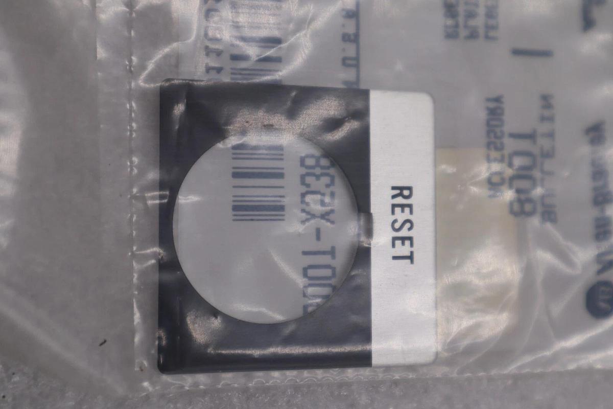 Used ALLEN BRADLEY 800T-X538 SER. A NEW LOT OF 30 UNITS STOCK K-2554